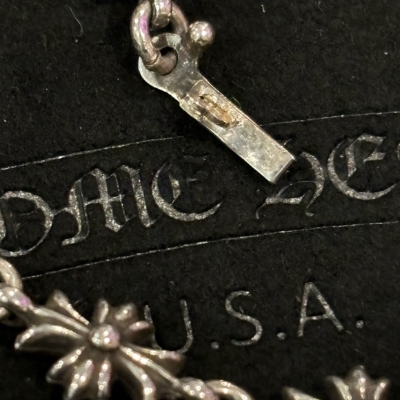 Chrome hearts tiny e bracelet with white sapphires - Picture 9 of 13